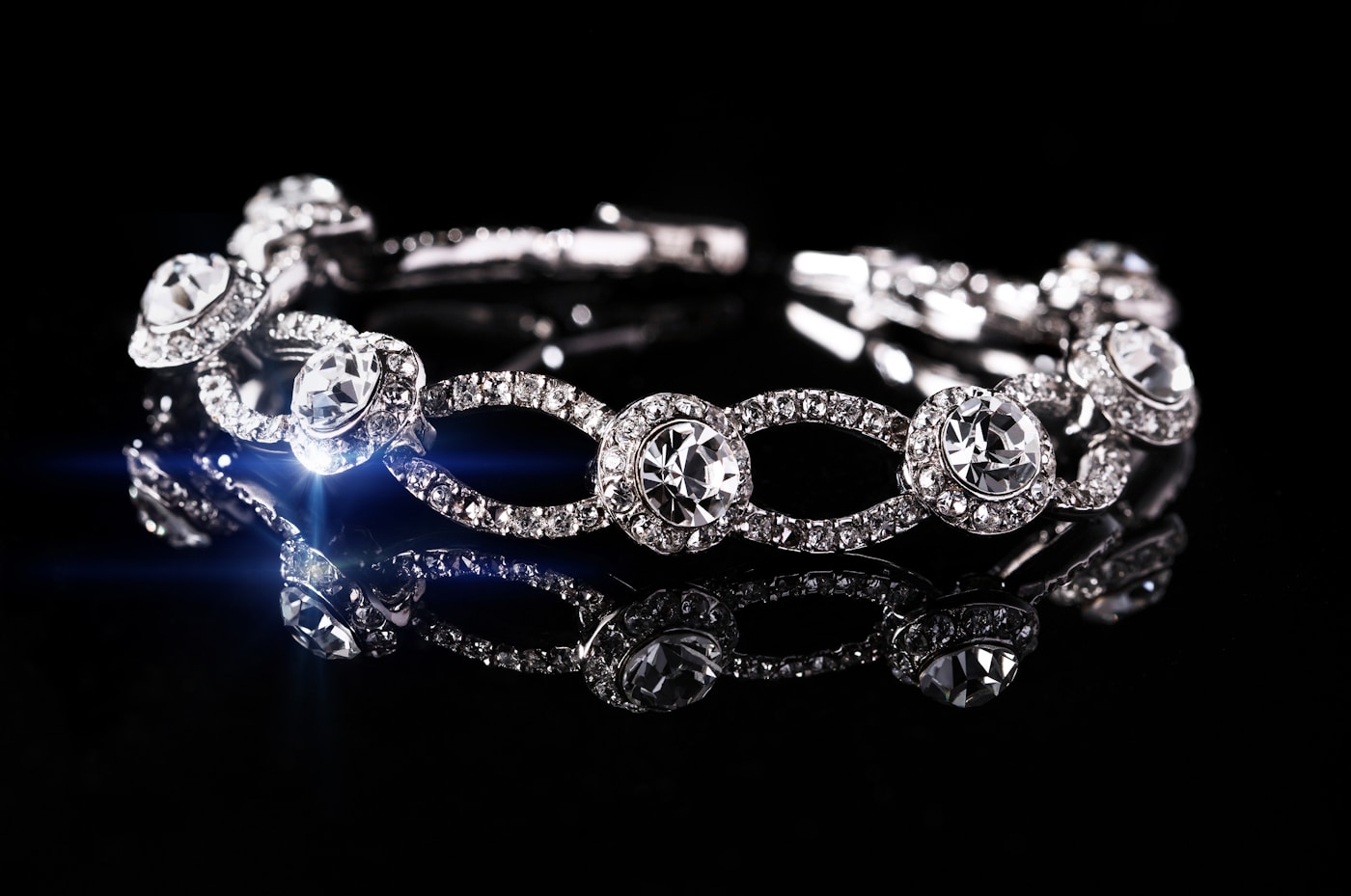 Lab-grown diamond tennis bracelet